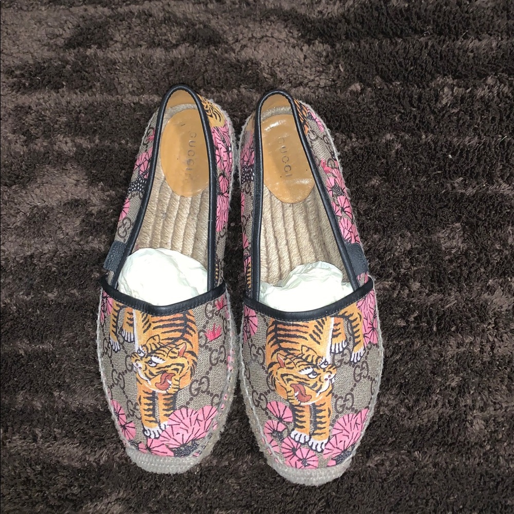 Gucci pilar espadrille tiger print flats - Picture 2 of 2